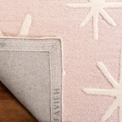 Safavieh Kids SFK908 Hand Tufted Area Rug - Safavieh -Children Household Series GUEST 348f8096 38d0 440e 9a6d 16a7dc14b84a