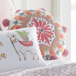 Alpaca Round Crewel Pillow - Homthreads